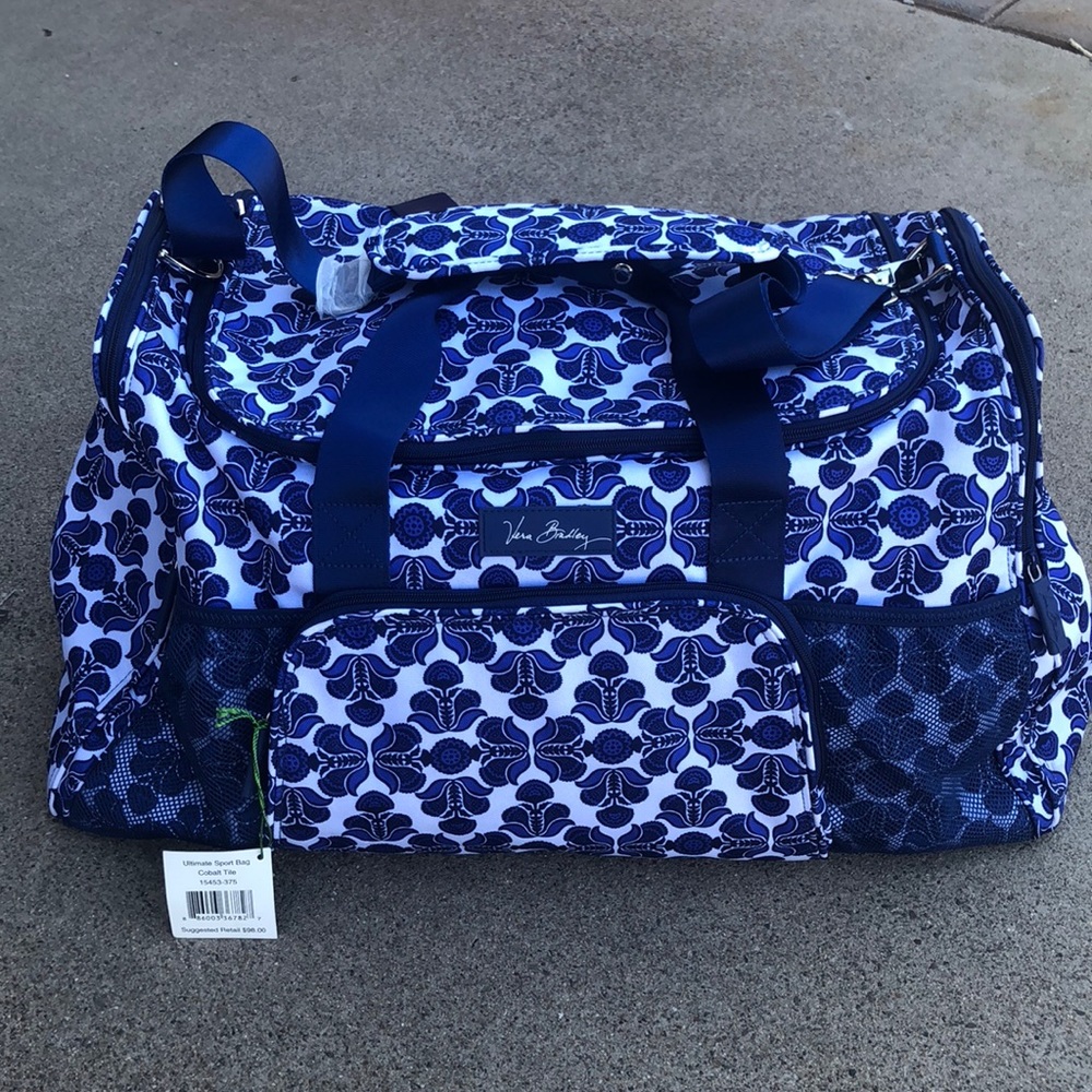 Extra large vera Bradley duffel bag.